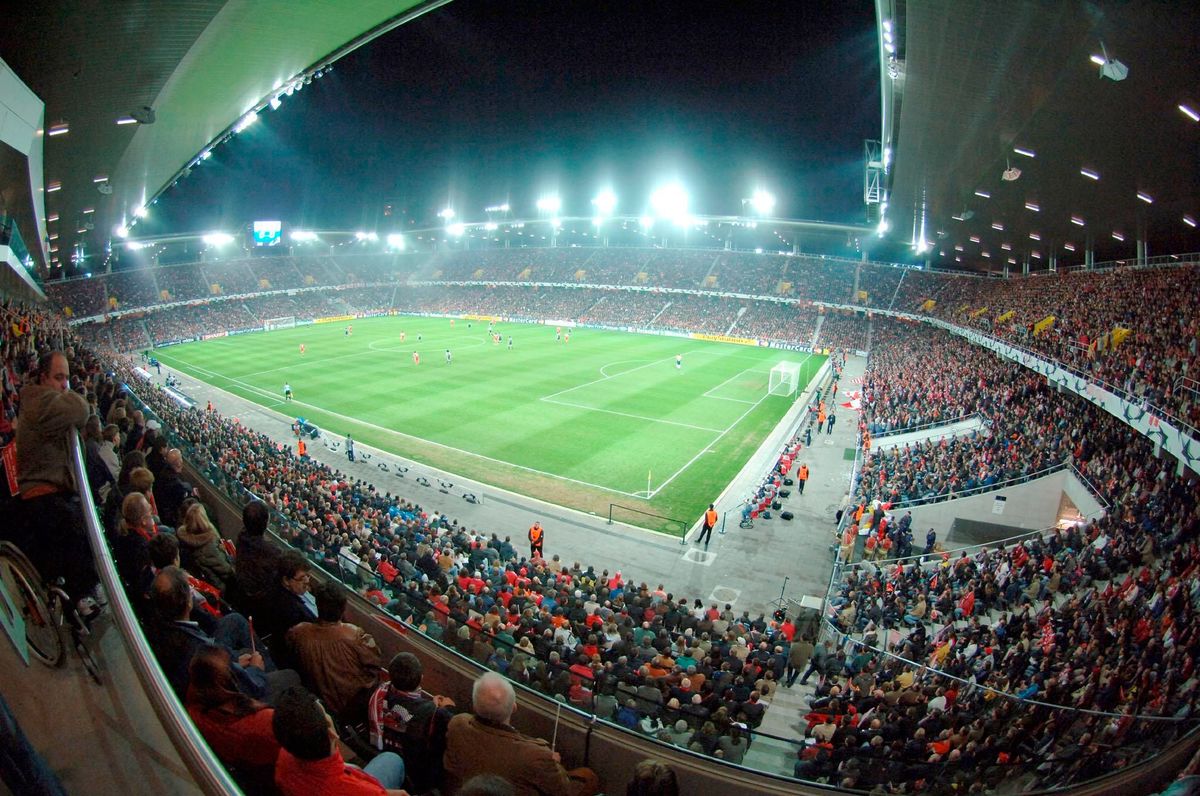 Sternstunde für den FC Thun. Das ausverkaufte Stade de Suisse beim Champions-League-Match gegen Ajax Amsterdam im Jahr 2005.